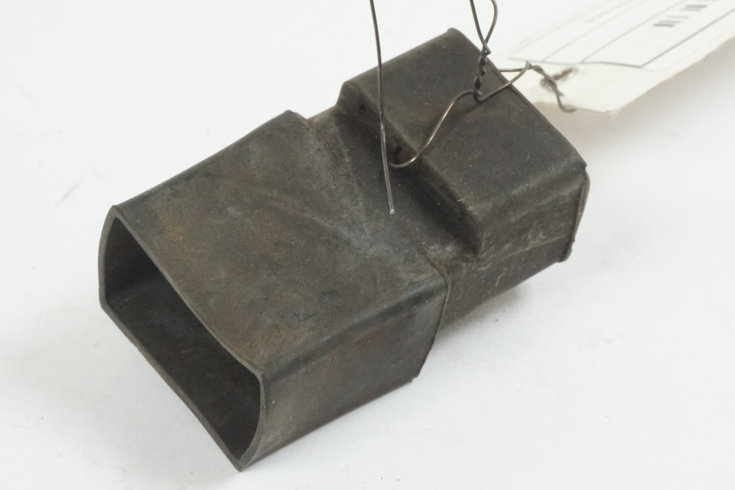 Baksidan på Relä från en Honda XRV 750 -1994 motorcykel.