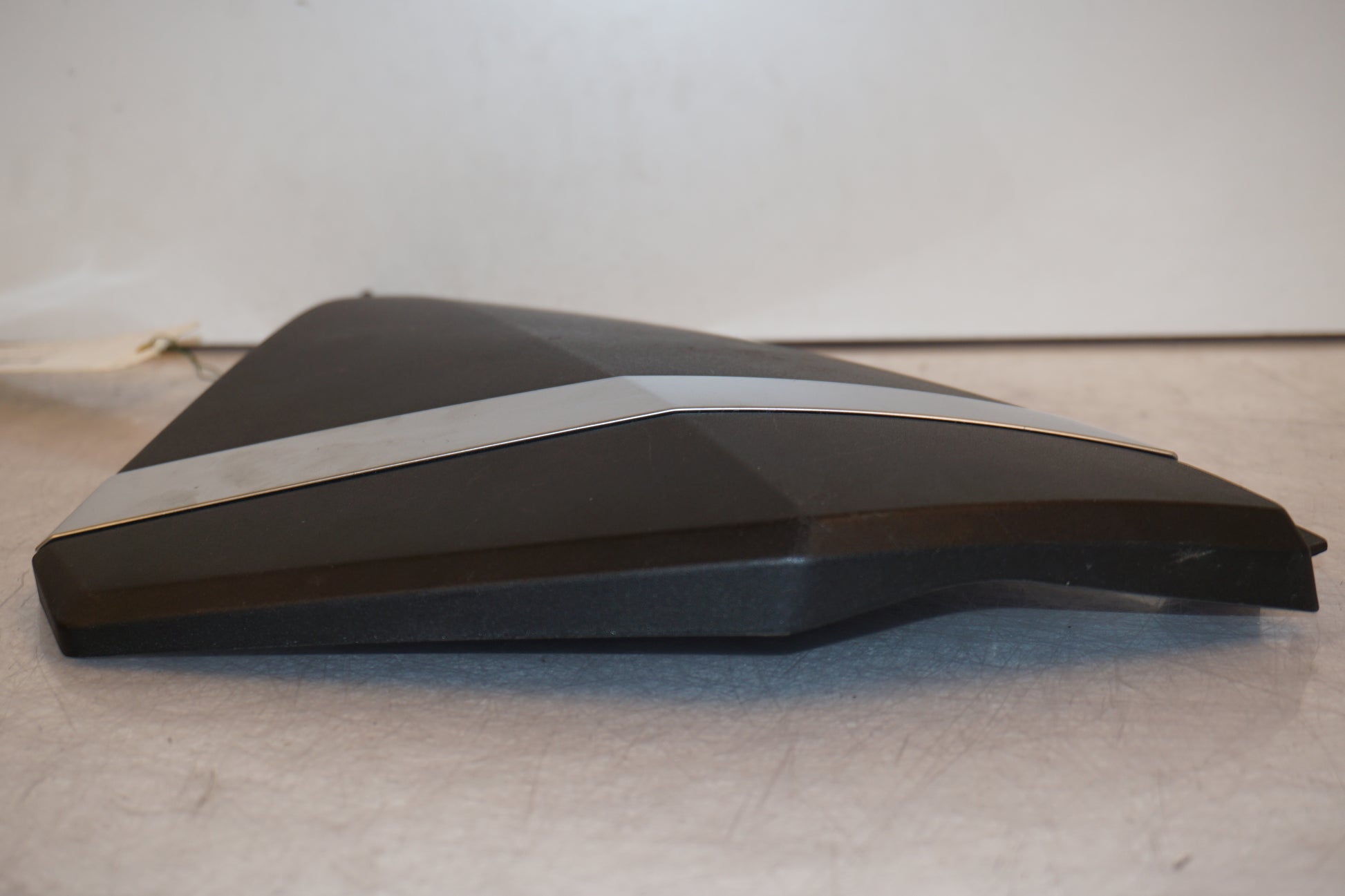 Baksidan på Sidopanel från en Honda CB 1000 R -2009 motorcykel.