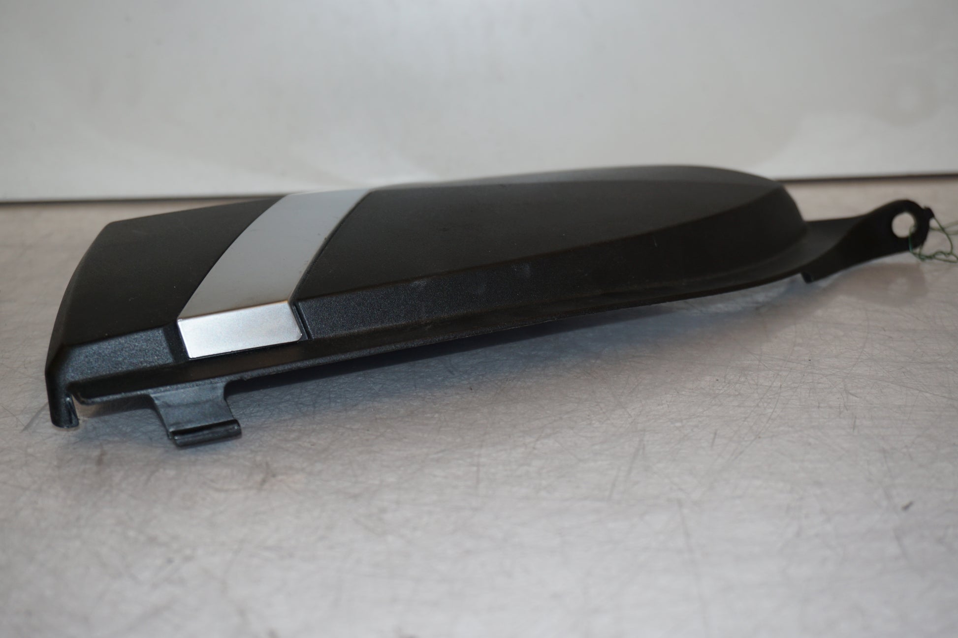 Snett uppifrån på Sidopanel från en Honda CB 1000 R -2009 motorcykel.