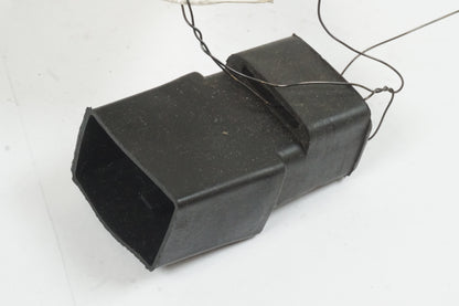 Baksidan på Relä från en Honda XRV 750 -1999 motorcykel.