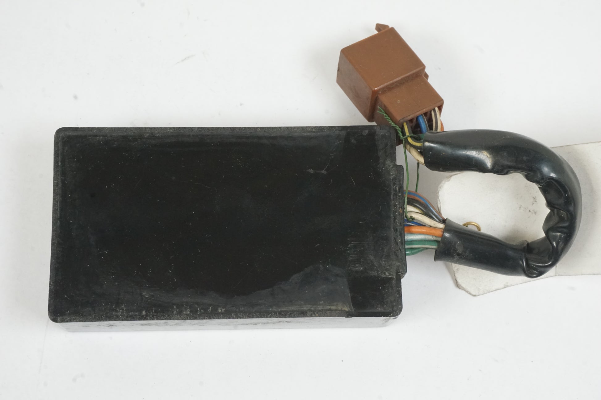 Baksidan på Relä från en Honda VF 750 S -1982 motorcykel.