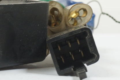 Vänster sida på Relä från en Honda VF 750 S -1982 motorcykel.