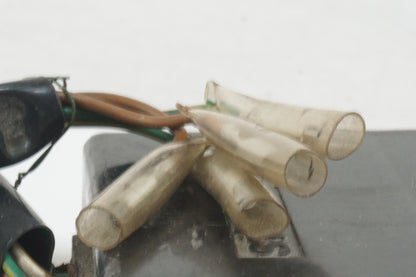 Vänster sida på Relä från en Honda VF 750 S -1982 motorcykel.