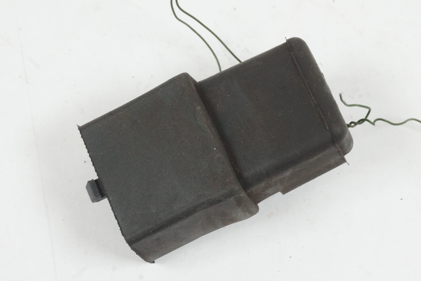 Höger sida på Relä från en Honda VFR 800 -2000 motorcykel.