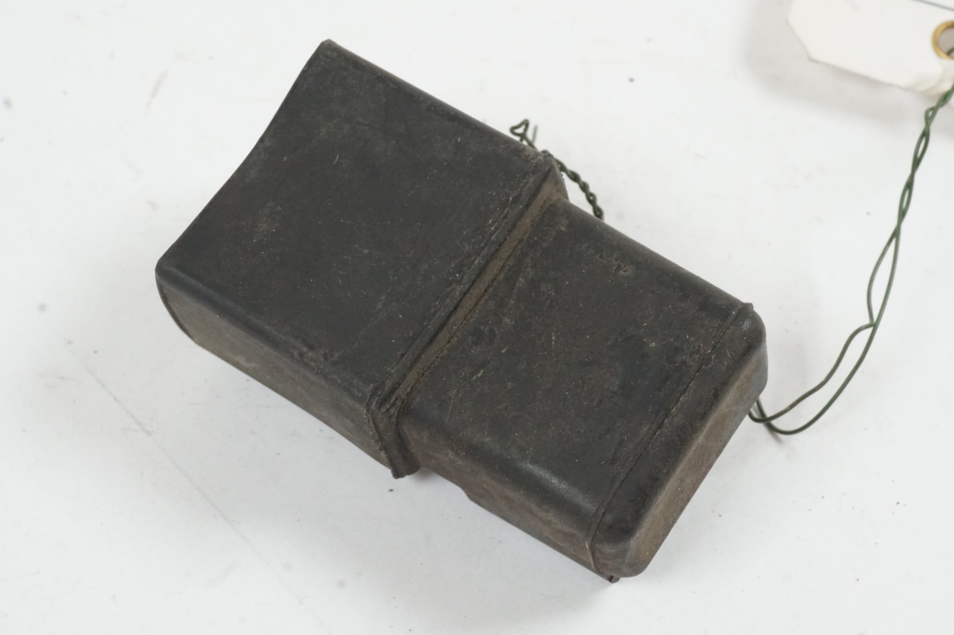 Framsidan på Relä från en Honda XRV 750 -1997 motorcykel.