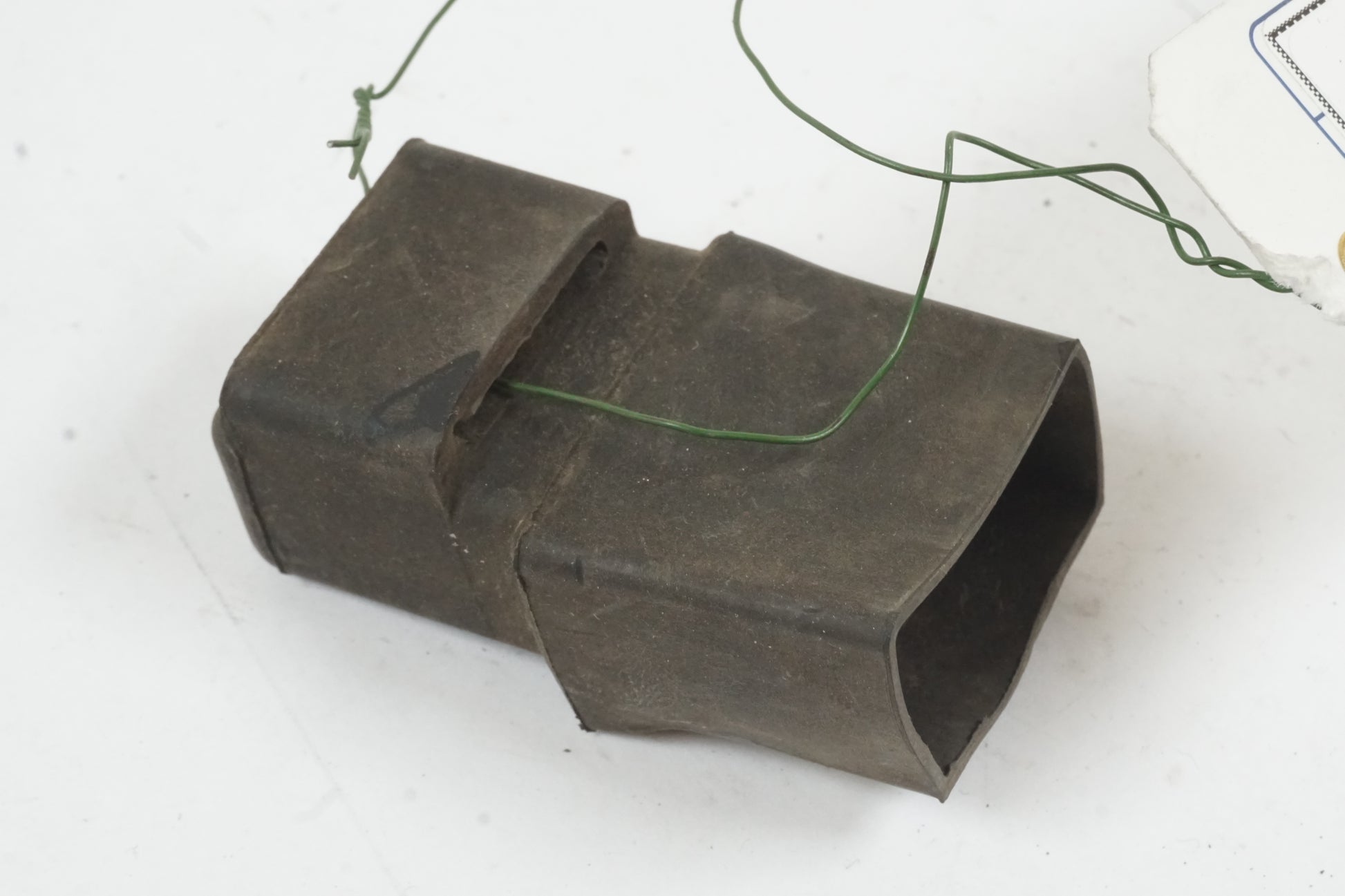 Framsidan på Relä från en Honda XRV 750 -1991 motorcykel.