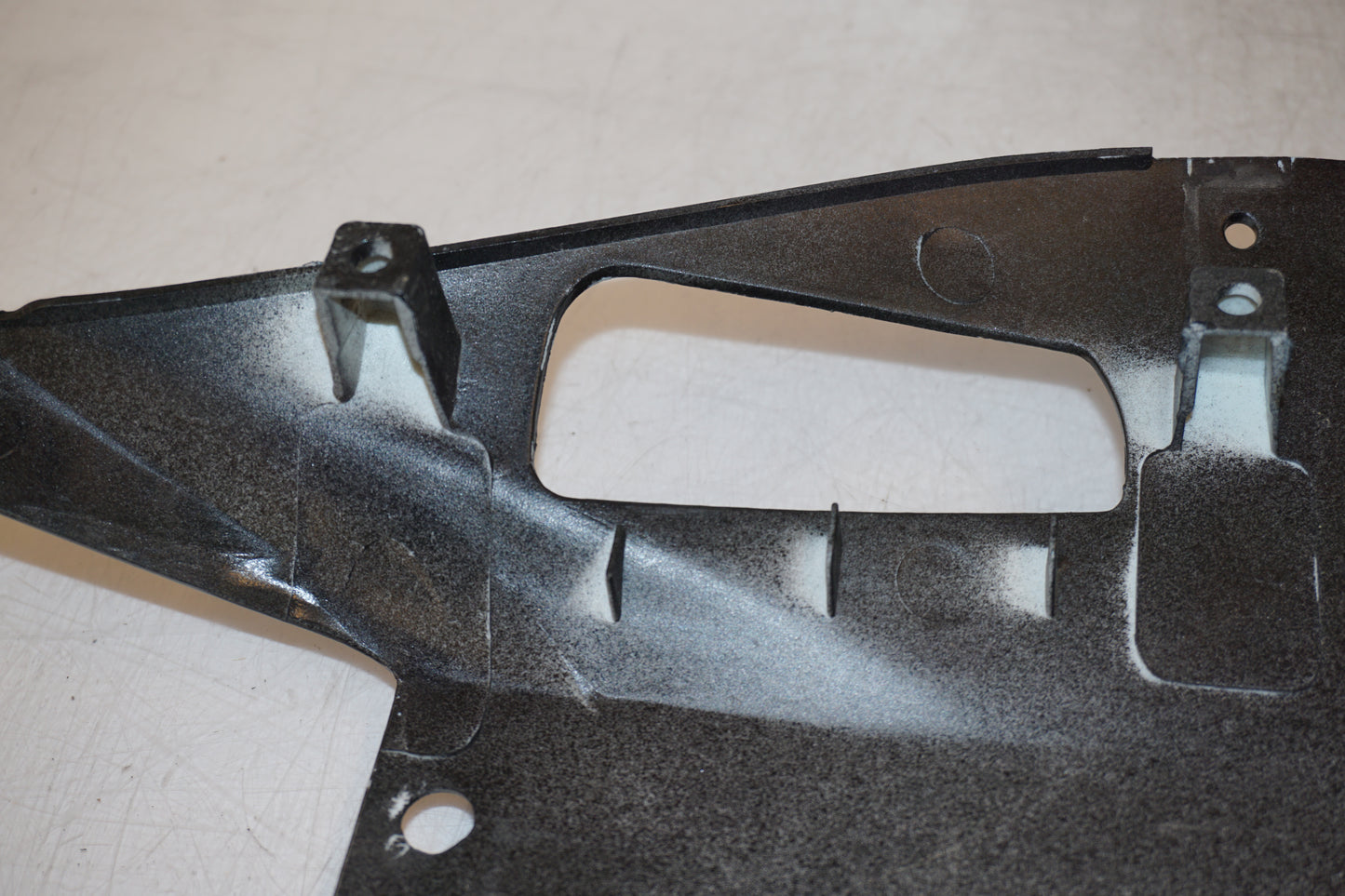 Extrabild2 på Undertail från en Yamaha YZF R6 -2006 motorcykel.