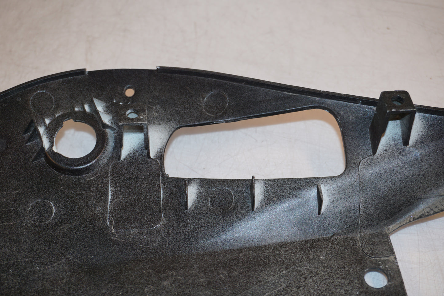 Extrabild4 på Undertail från en Yamaha YZF R6 -2006 motorcykel.