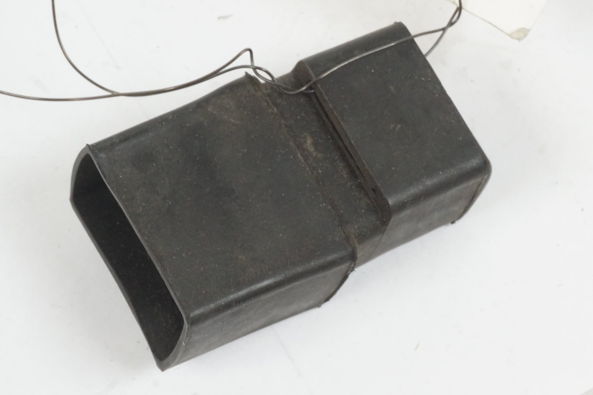 Framsidan på Relä från en Honda CBR 900 RR -1997 motorcykel.