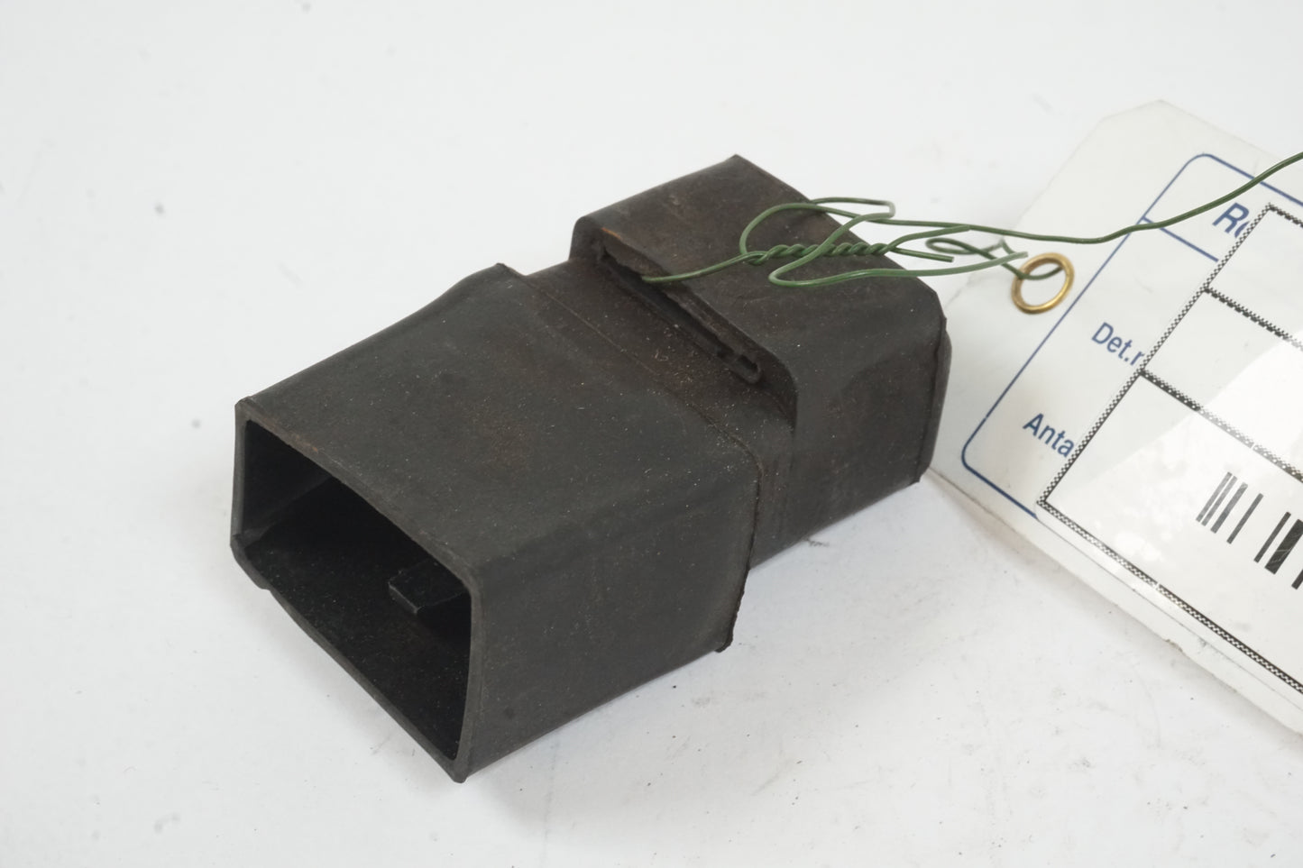 Framsidan på Relä från en Honda CBR 900 RR -1997 motorcykel.