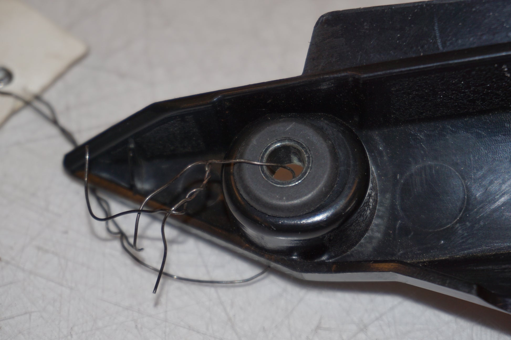 Extrabild3 på Bensintankskåpa från en Yamaha MT-09 Tracer -2016 motorcykel.