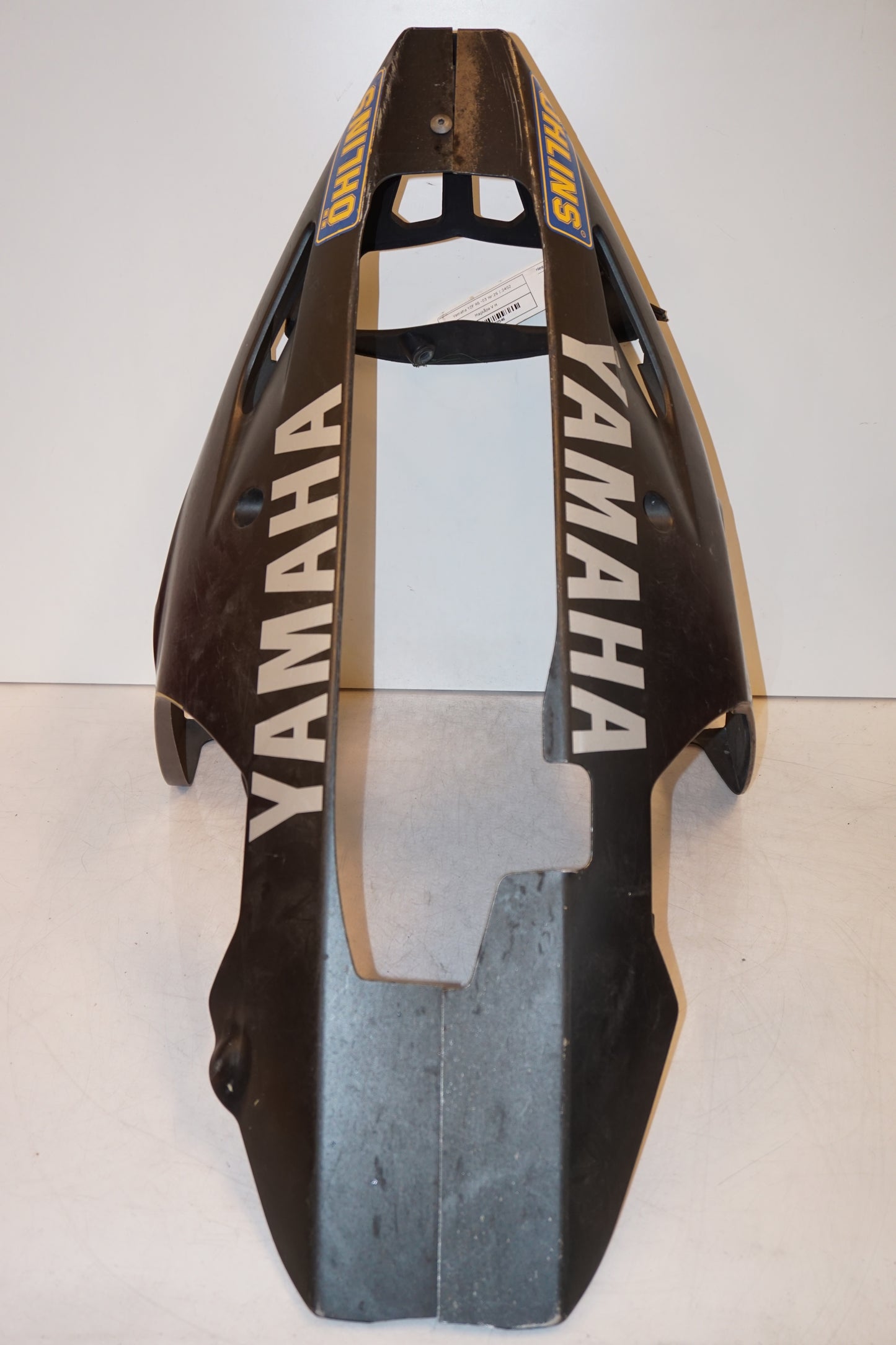 Framsidan på Magkåpa från en Yamaha YZF R6 -2003 motorcykel.