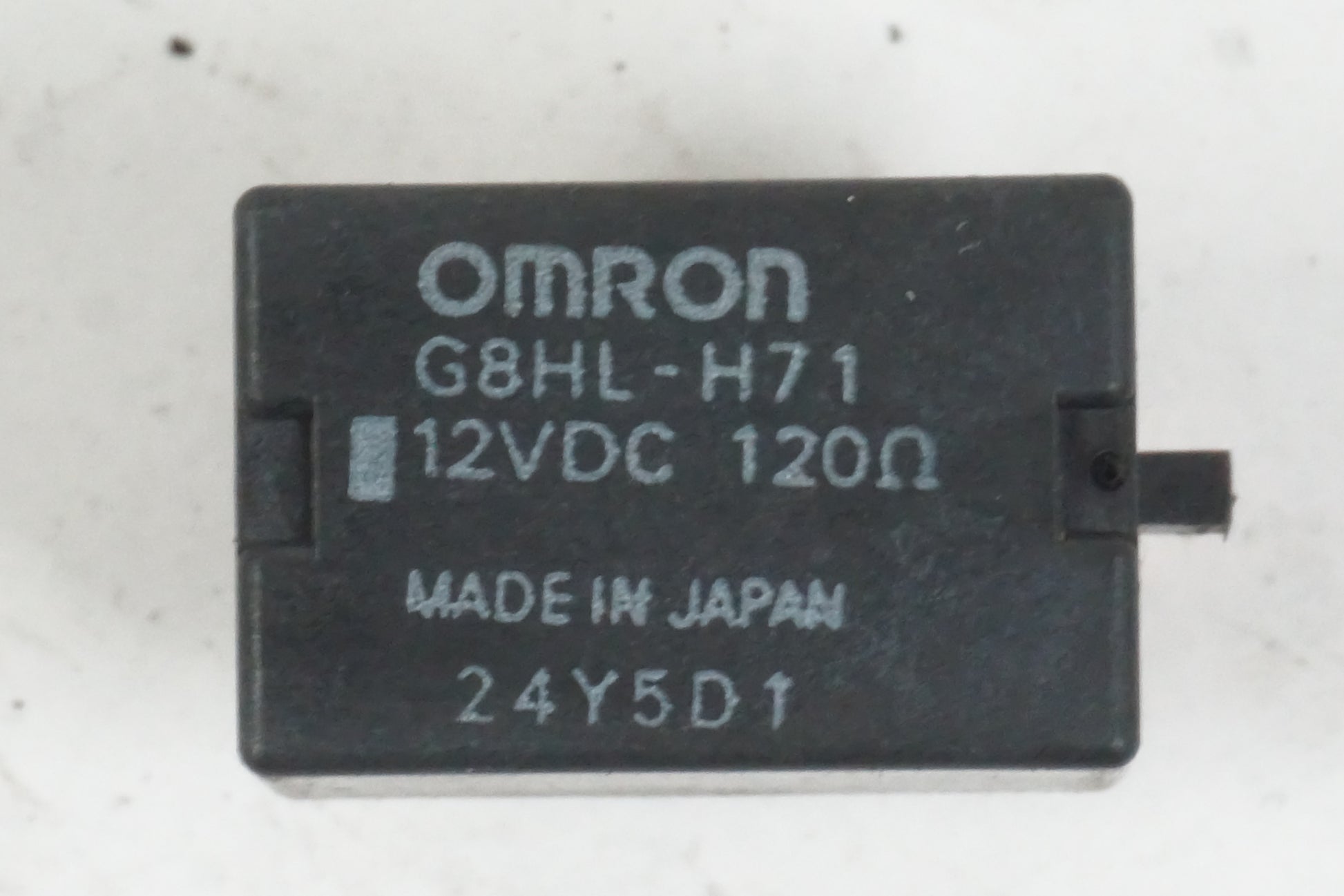 Framsidan på Relä från en Honda CRF 1000 Africa Twin -2016 motorcykel.