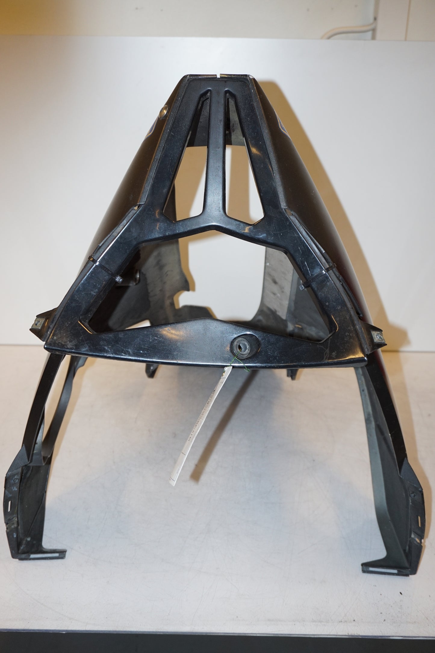 Höger sida på Magkåpa från en Yamaha YZF R6 -2003 motorcykel.