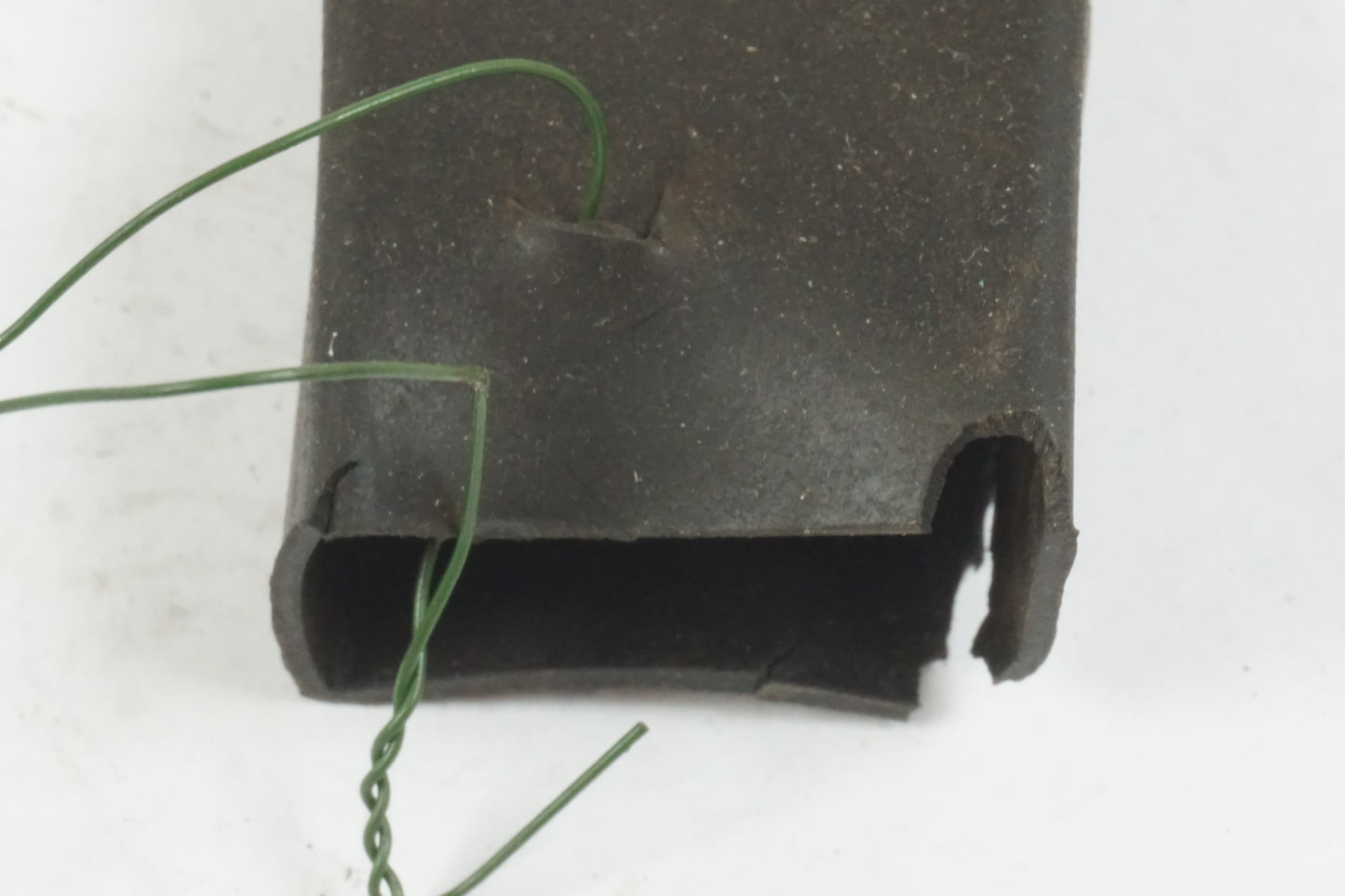 Baksidan på Relä från en Honda XL 1000 V -2008 motorcykel.