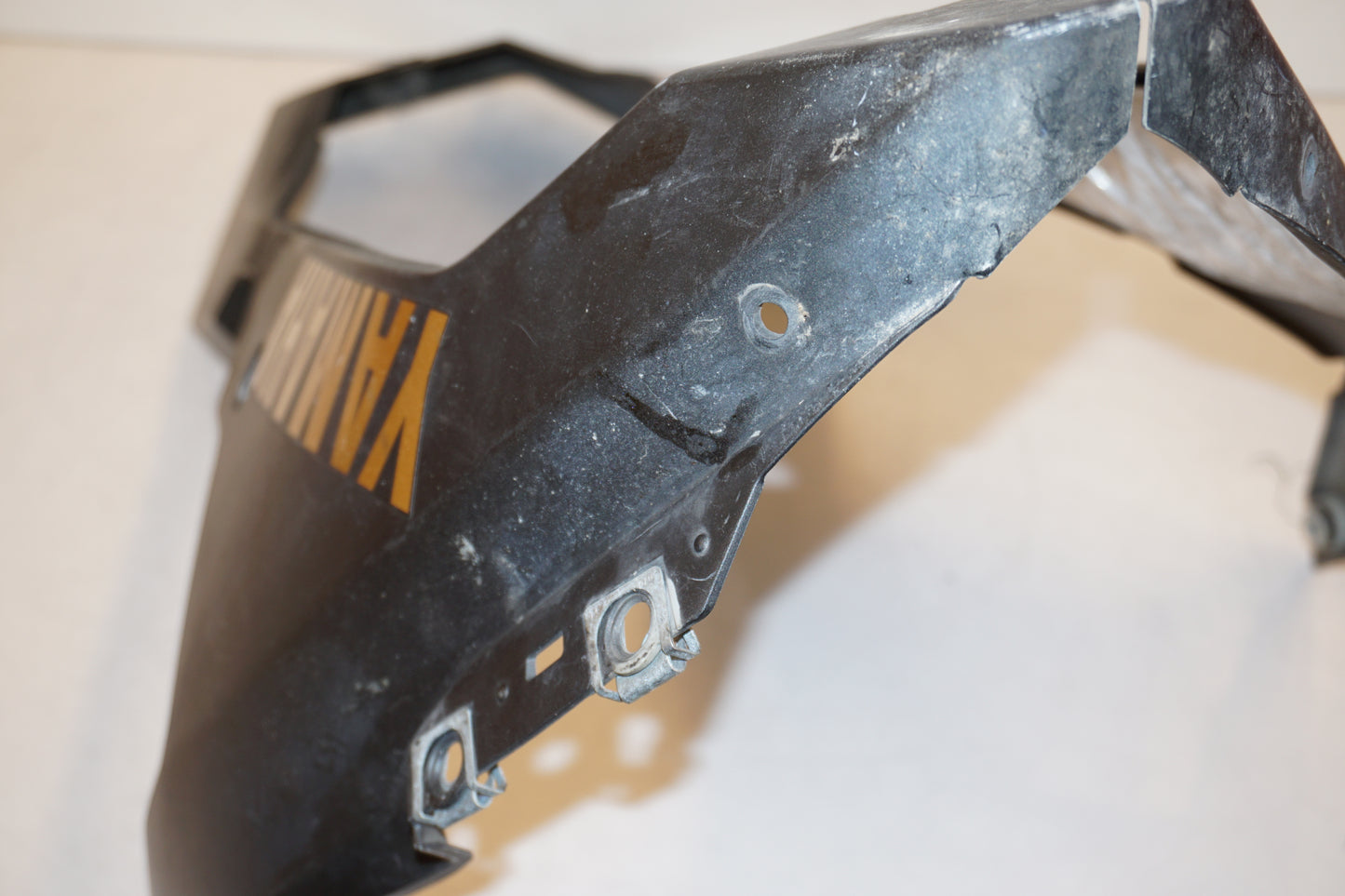 Vänster sida på Magkåpa från en Yamaha YZF 1000 R1 -2008 motorcykel.