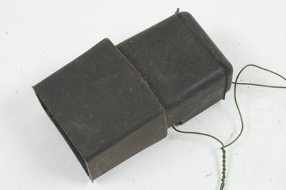 Baksidan på Relä från en Honda XL 1000 V -1999 motorcykel.