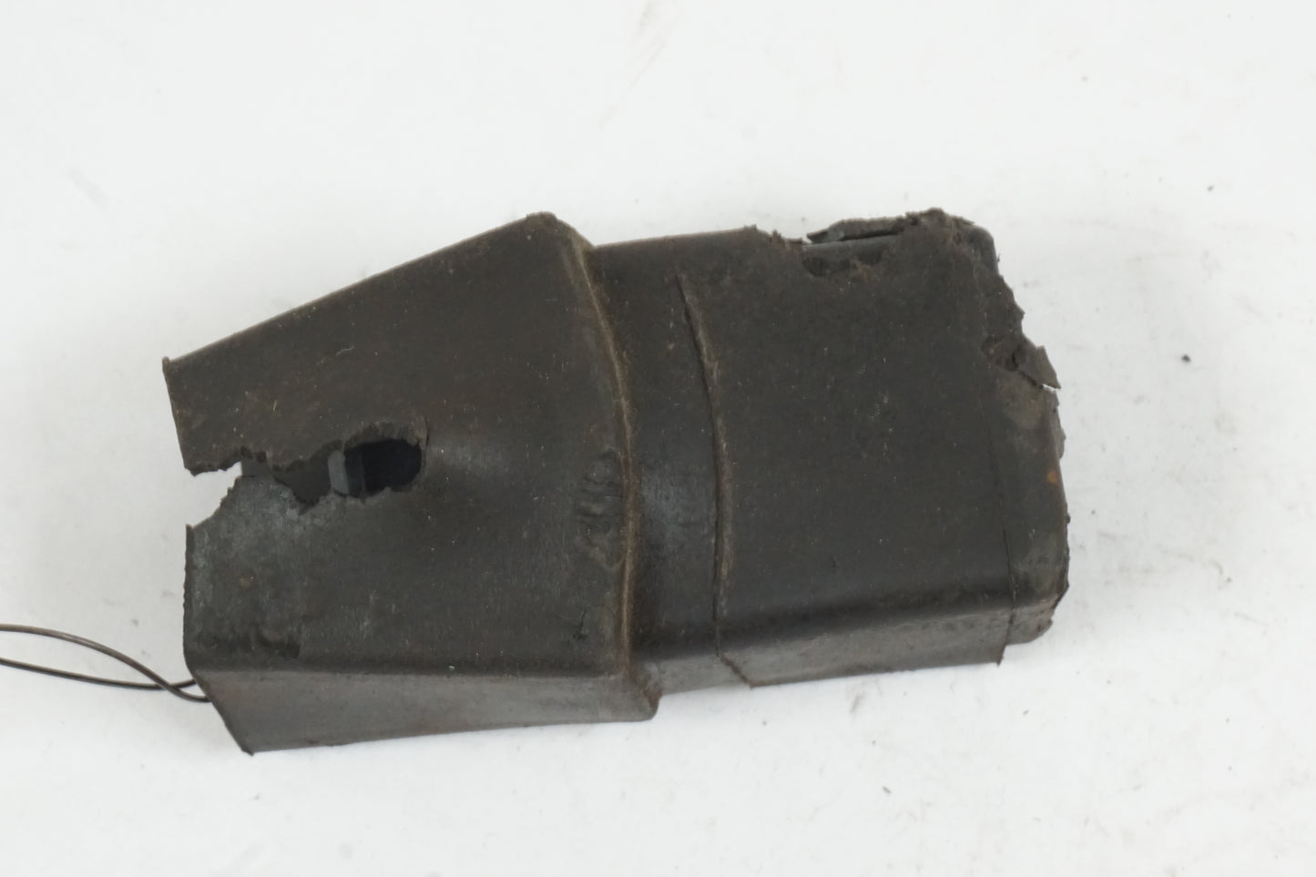 Höger sida på Relä från en Honda XL 1000 V -2008 motorcykel.