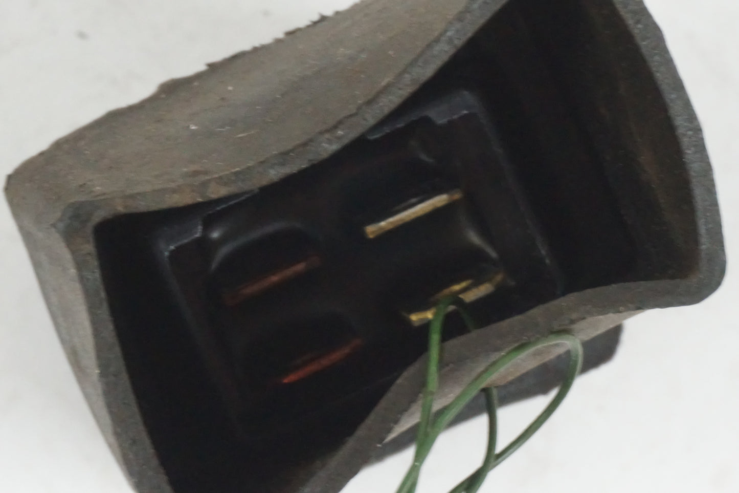 Snett uppifrån på Relä från en Honda XL 1000 V -2008 motorcykel.