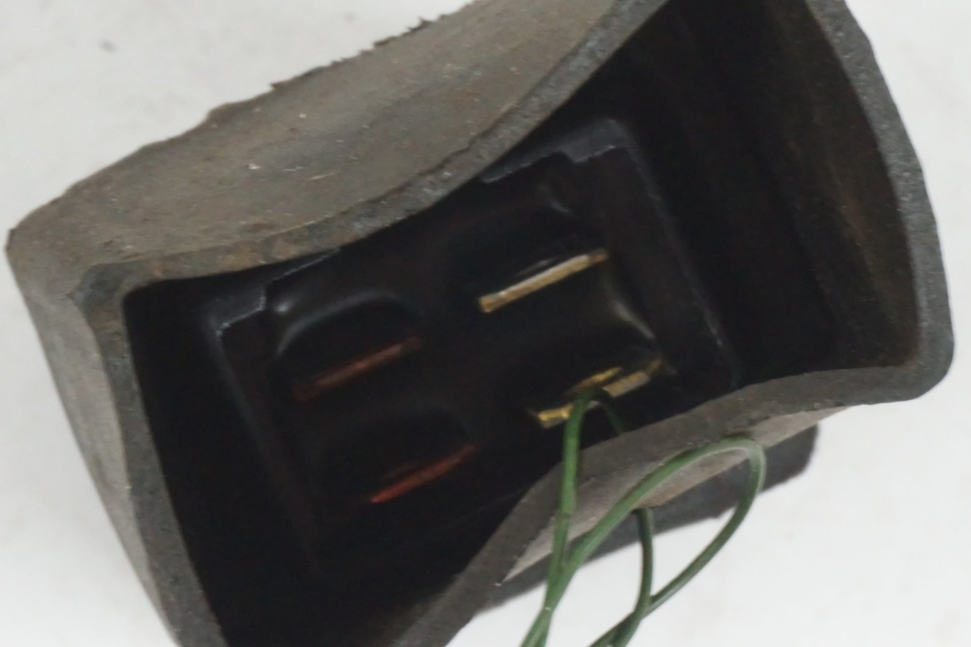 Snett uppifrån på Relä från en Honda XL 1000 V -2008 motorcykel.