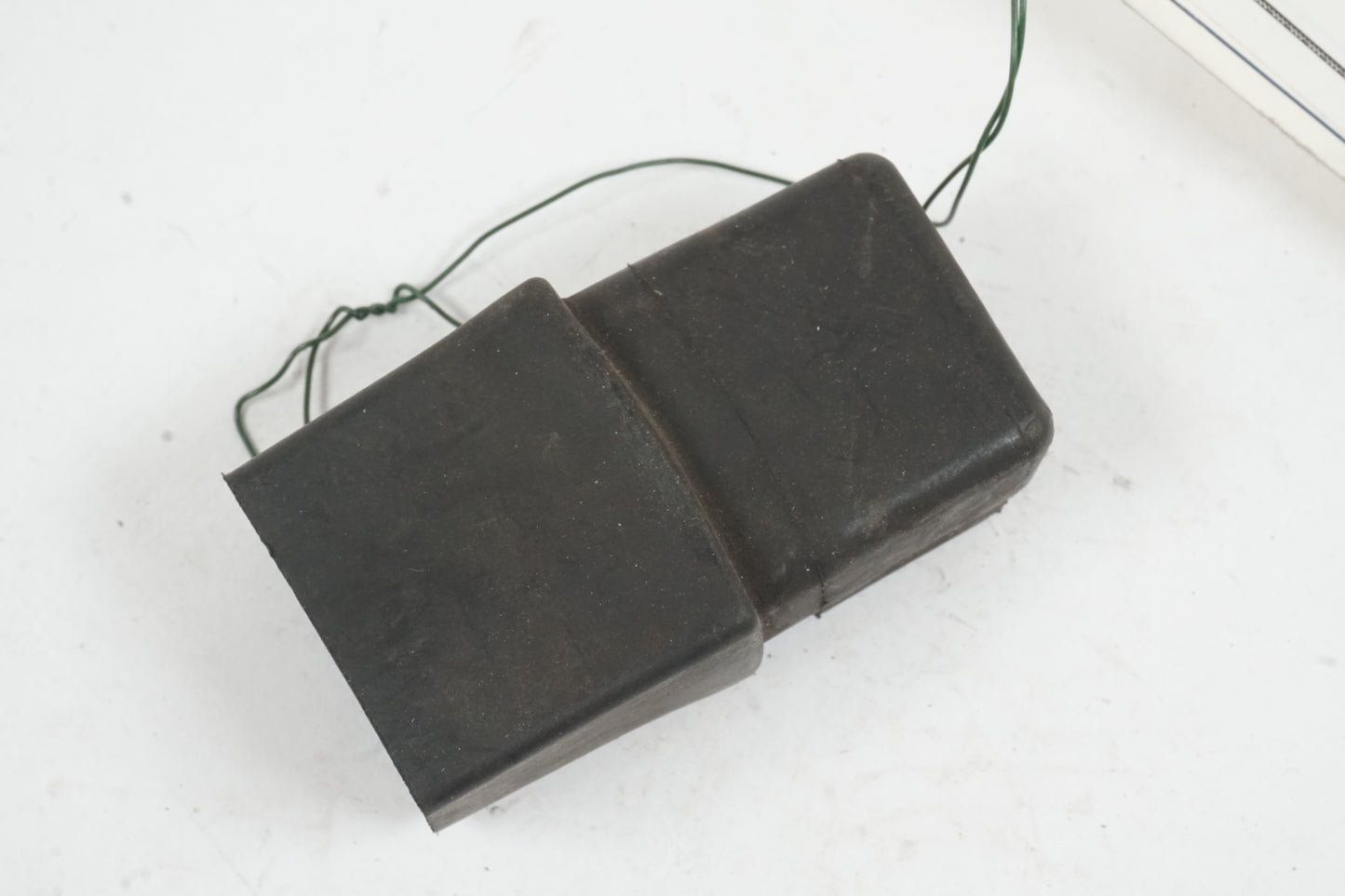 Baksidan på Relä från en Honda VTX 1800 -2002 motorcykel.