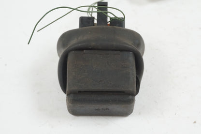 Höger sida på Relä från en Honda CB 1300 F -2004 motorcykel.