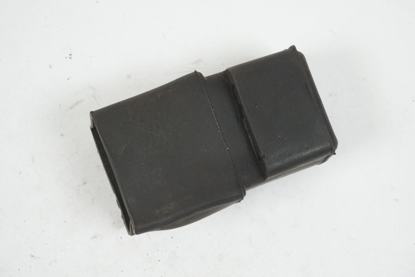 Framsidan på Relä från en Honda CBR 1100 XX -1997 motorcykel.