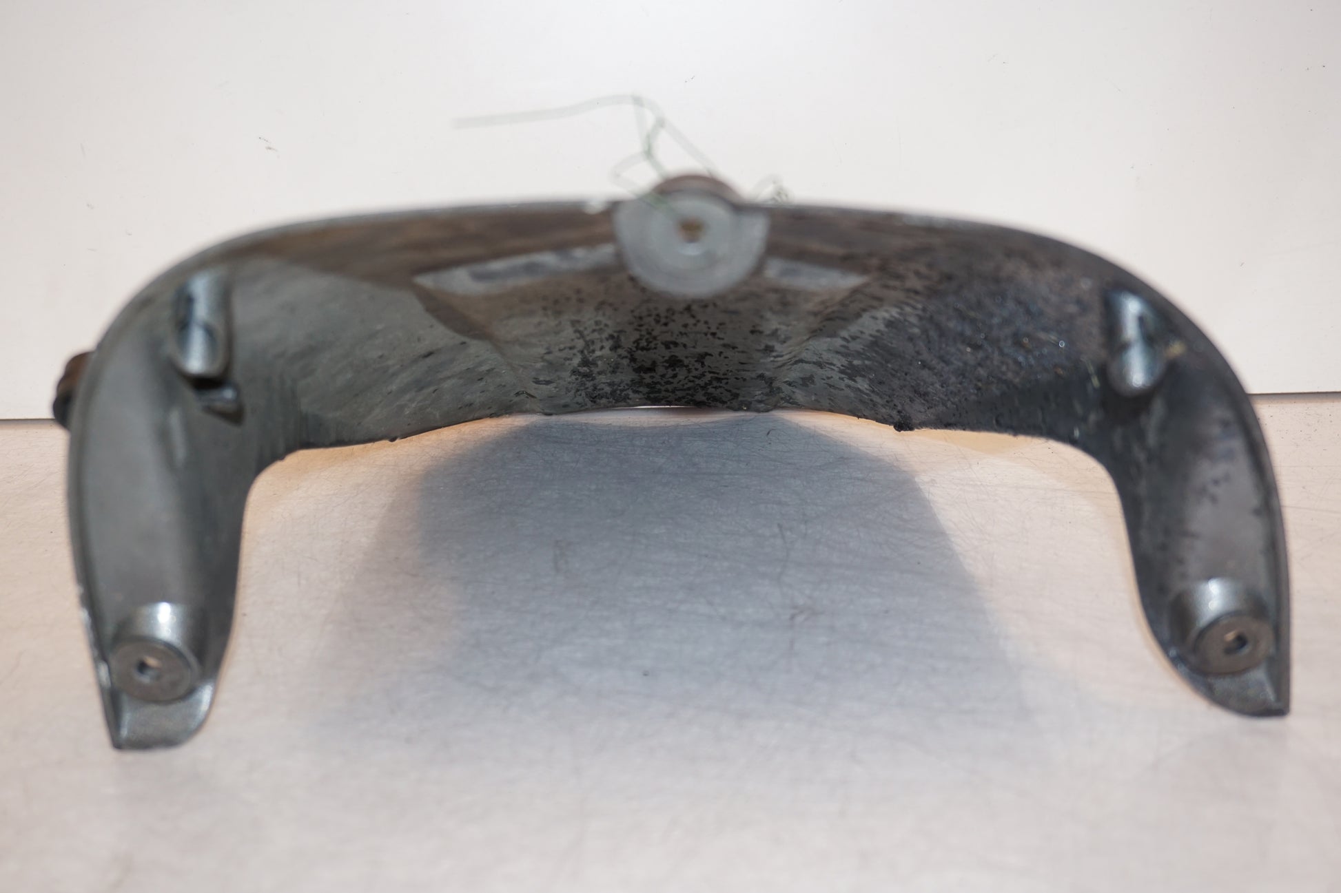 Vänster sida på Svingskärm från en Yamaha YZF R6 -2003 motorcykel.