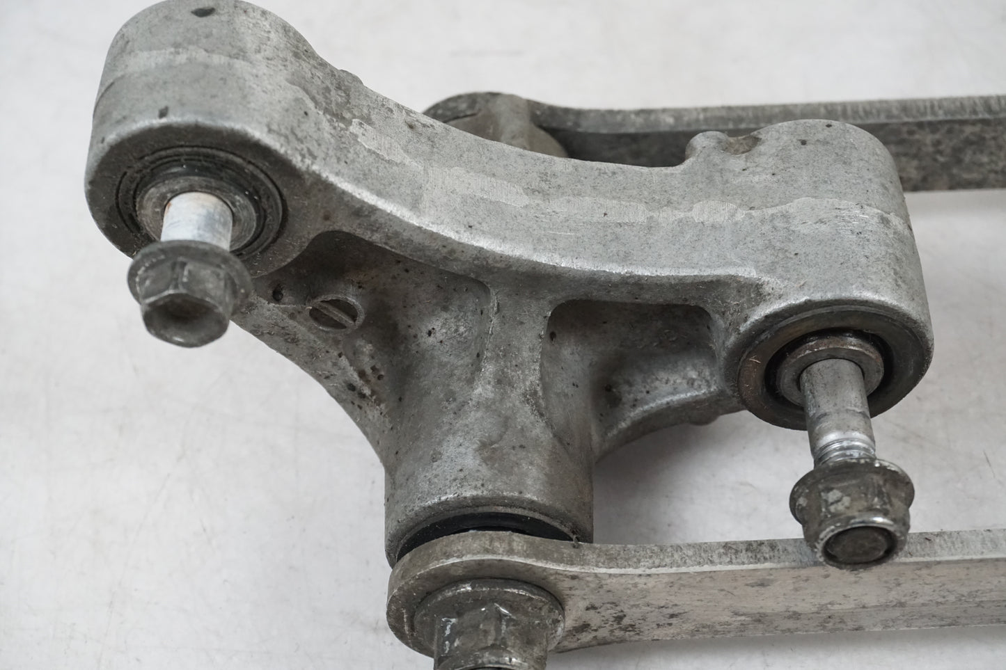 Stötdämparlänkage