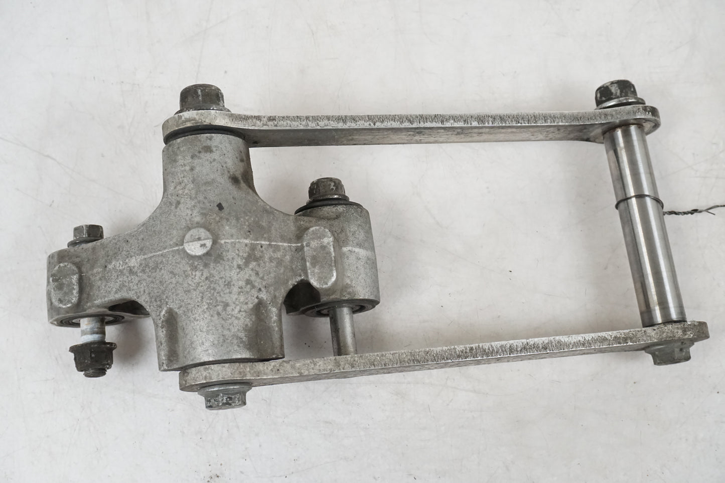 Stötdämparlänkage