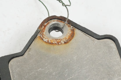 Höger sida på Likriktare från en Honda CB 750 SF -1993 motorcykel.