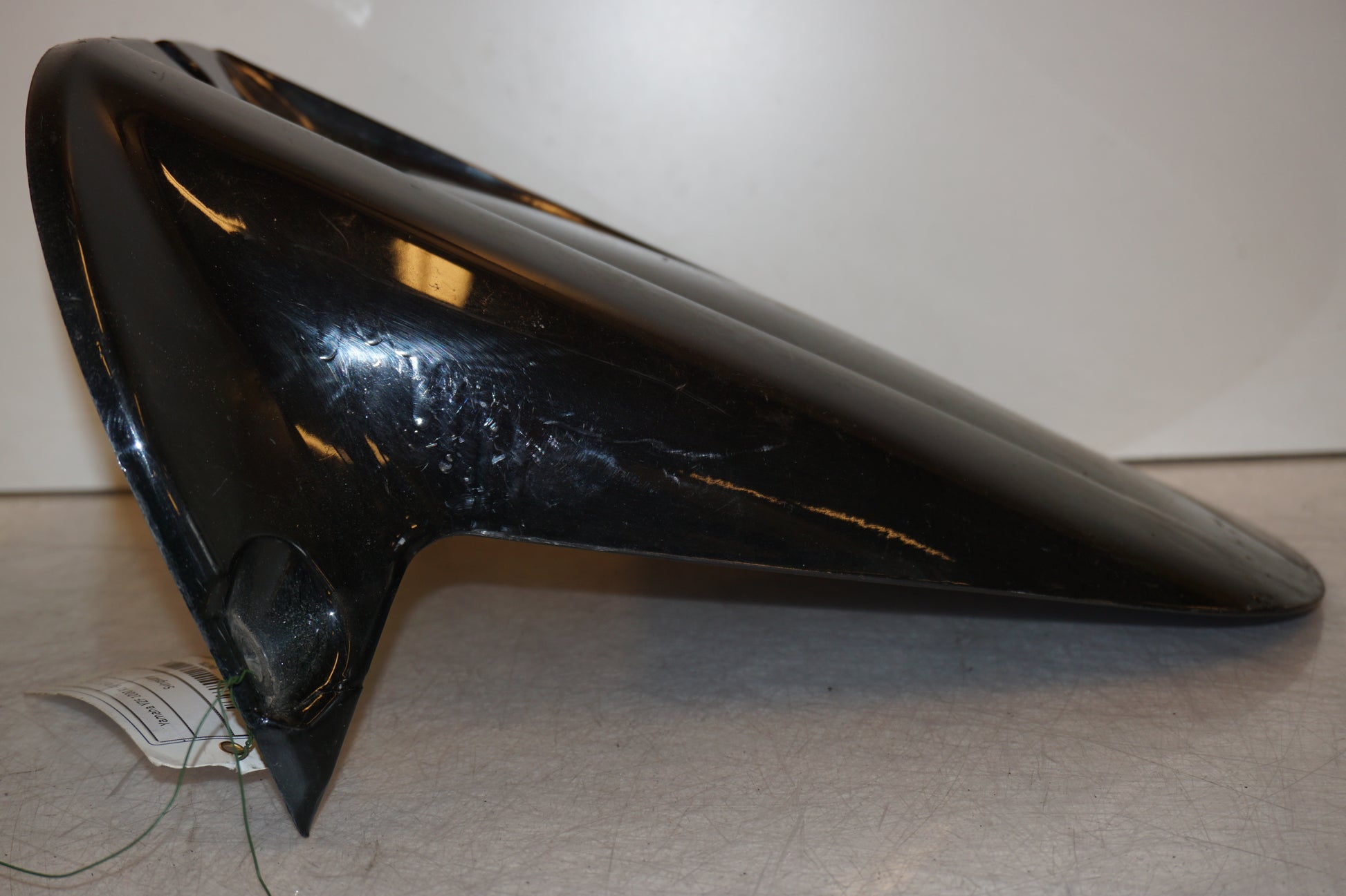 Snett uppifrån på Svingskärm från en Yamaha YZF 1000 R1 -1999 motorcykel.