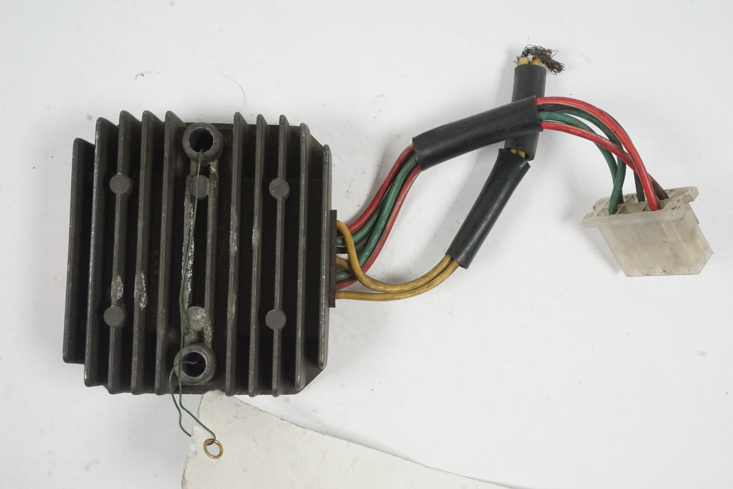 Framsidan på Likriktare från en Honda VF 750 S -1982 motorcykel.