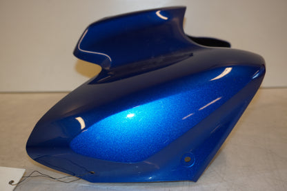 Höger sida på Bensintankskåpa från en Yamaha FZ-8 -2011 motorcykel.