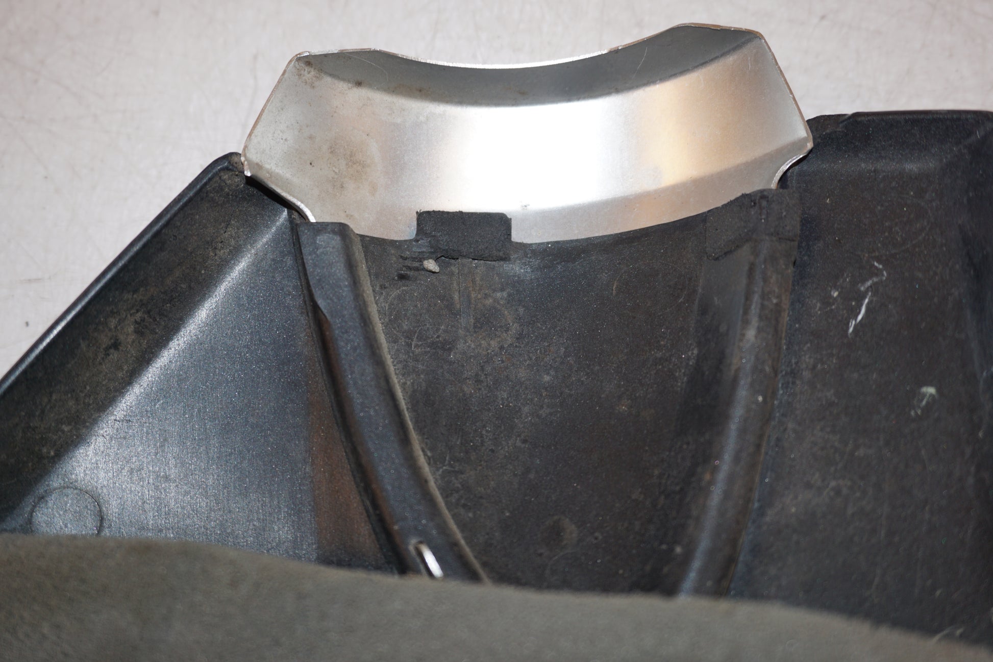 Extrabild1 på Sidopanel från en Yamaha XJR 1300 -1999 motorcykel.