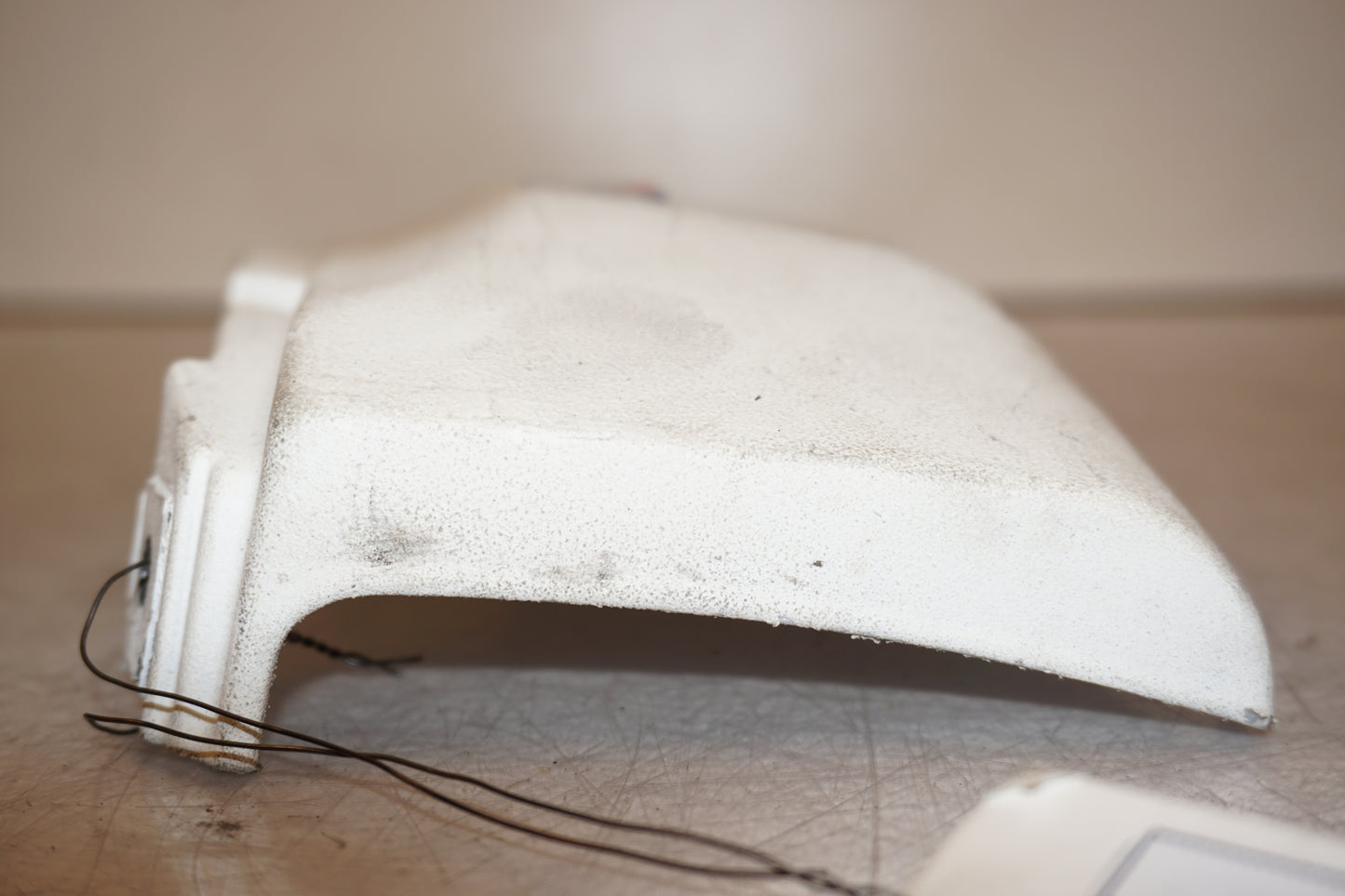 Höger sida på Bakvinge från en Yamaha XTZ 750 -1989 motorcykel.