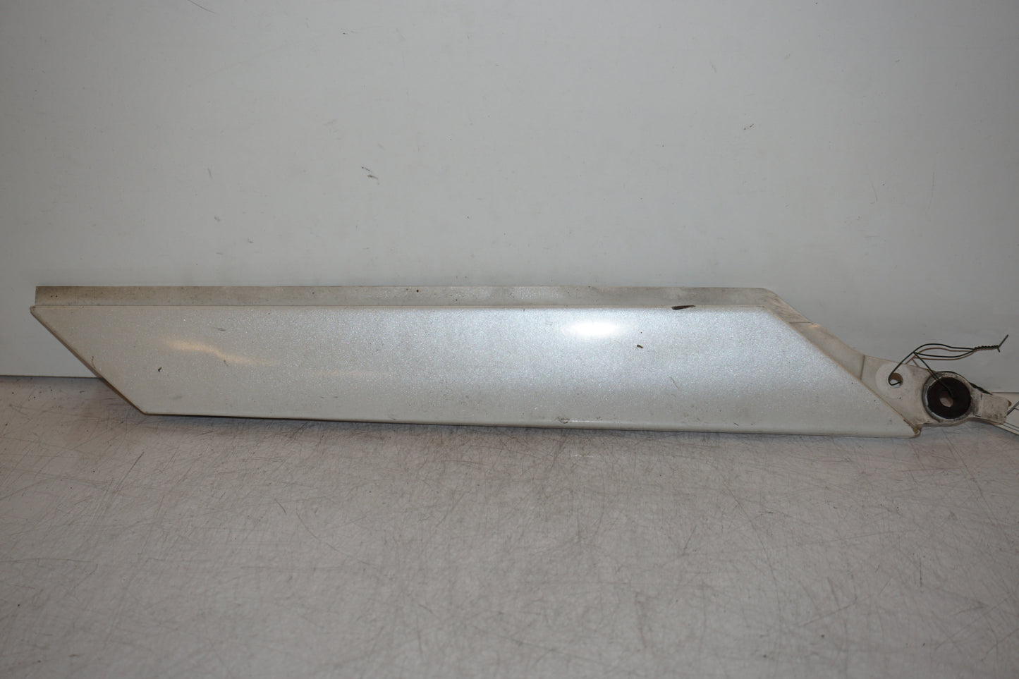 Framsidan på Sidopanel från en Yamaha FJ 1200 -1989 motorcykel.