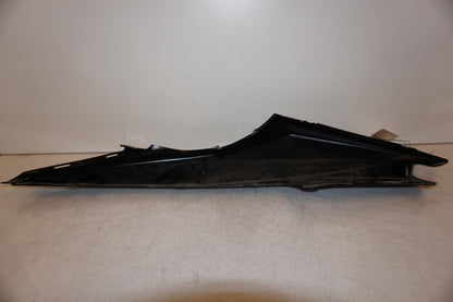 Höger sida på Bakvinge från en Yamaha YZF-R 125 -2010 motorcykel.