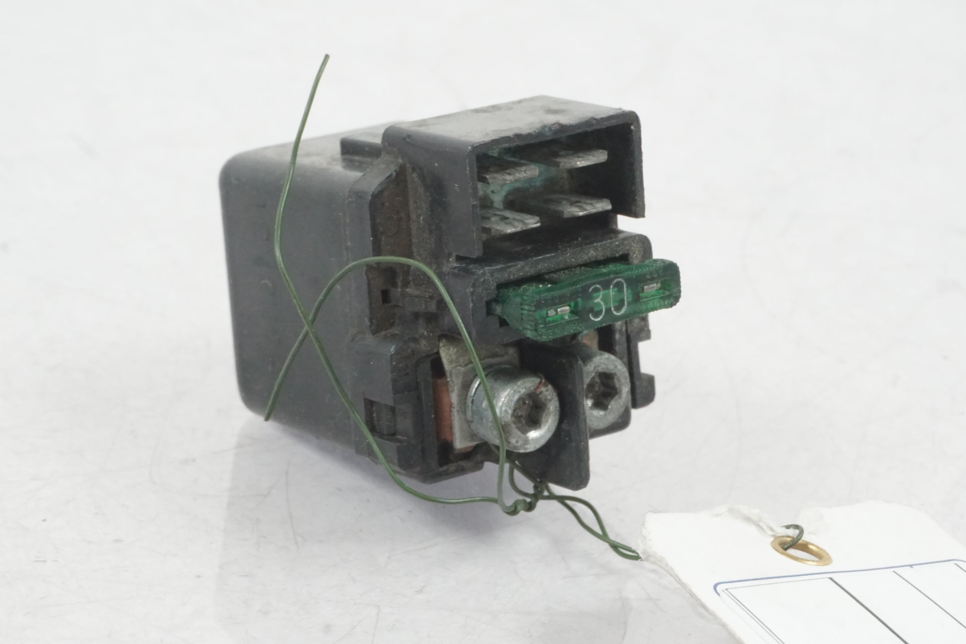 Framsidan på Startrelä från en Honda CBR 600 -1993 motorcykel.