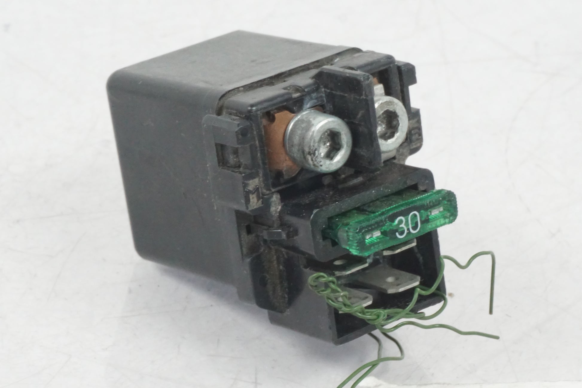 Framsidan på Startrelä från en Honda CBR 125 R -2008 motorcykel.