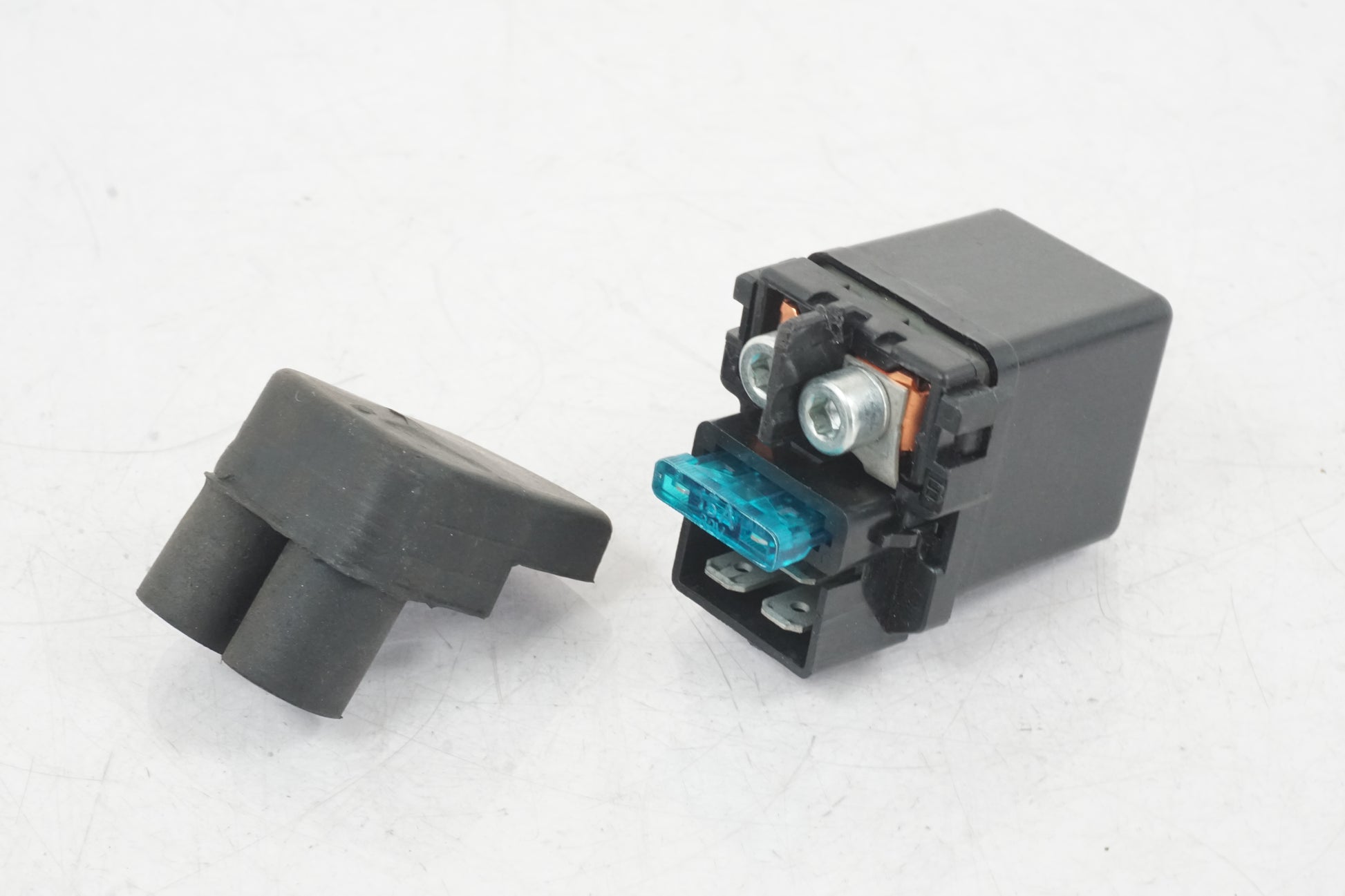 Framsidan på Startrelä från en Honda ANF 125 -2008 motorcykel.