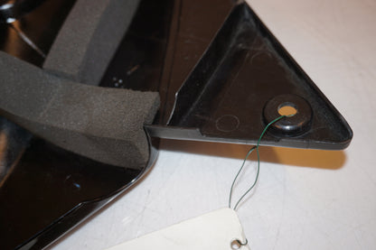 Extrabild2 på Sidopanel från en Yamaha XJR 1300 -2005 motorcykel.