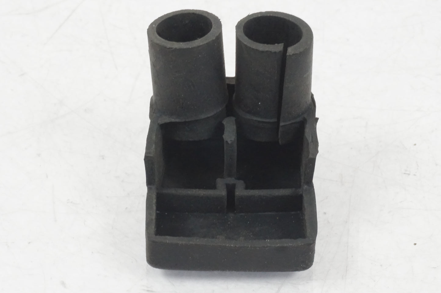 Vänster sida på Startrelä från en Honda ANF 125 -2008 motorcykel.