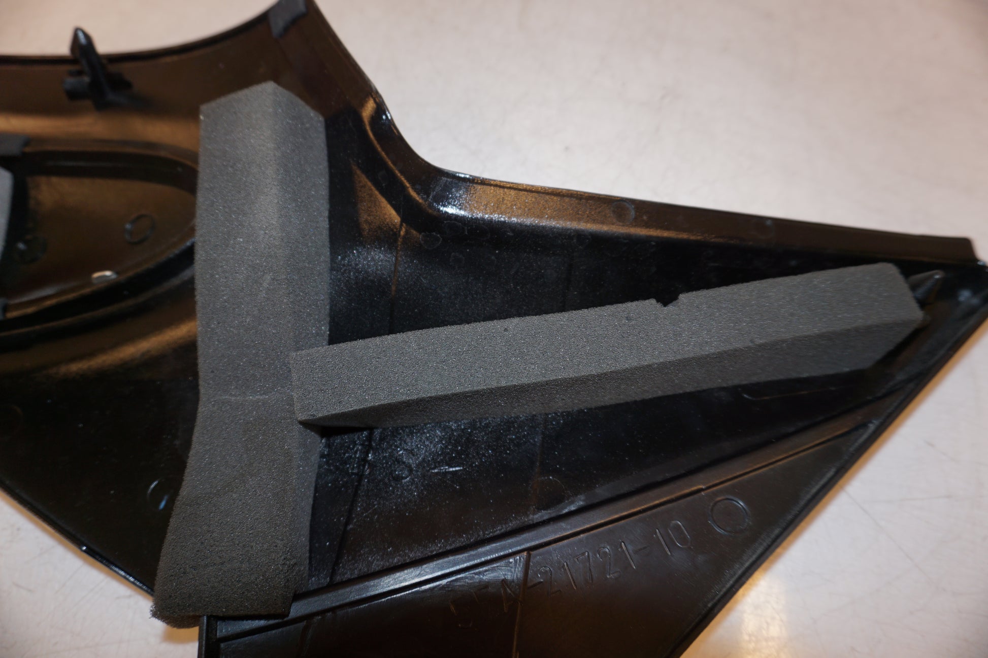 Extrabild3 på Sidopanel från en Yamaha XJR 1300 -2005 motorcykel.