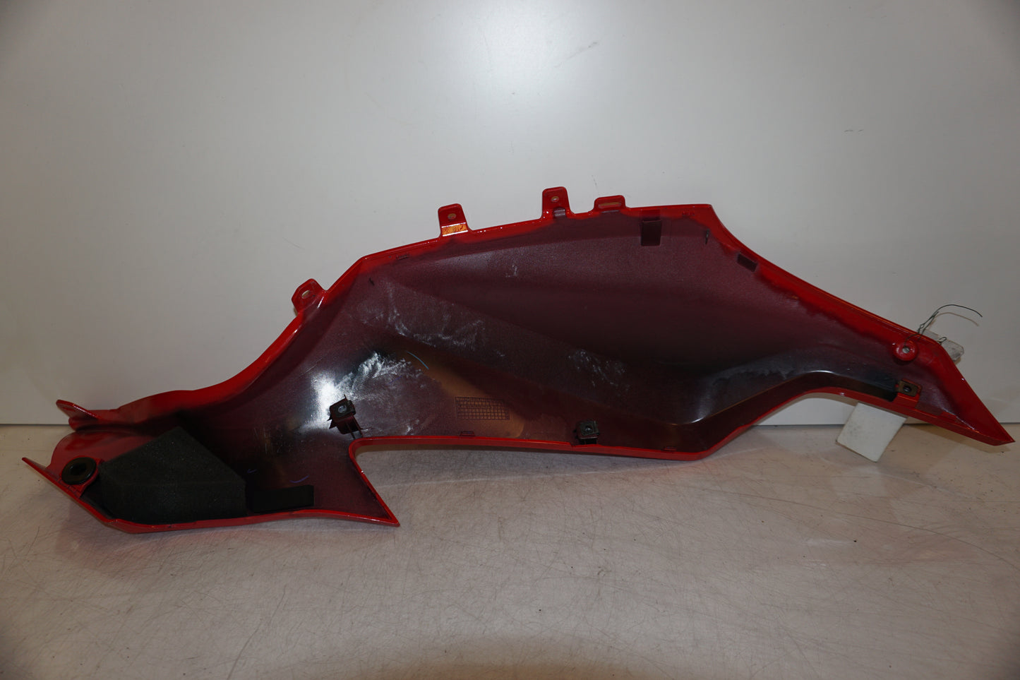 Extrabild1 på Bensintankskåpa från en Yamaha MT-07 -2014 motorcykel.