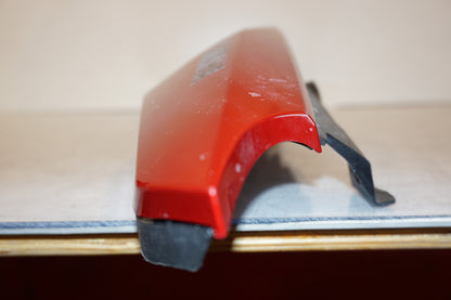 Snett uppifrån på Bakvinge från en Yamaha MT-09 Tracer -2016 motorcykel.