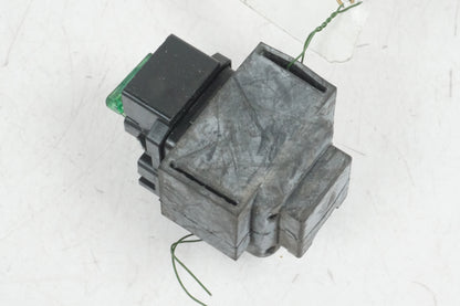 Höger sida på Startrelä från en Honda XL 650 V -2004 motorcykel.