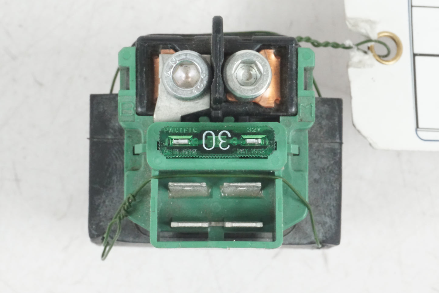 Höger sida på Startrelä från en Honda VT 750 -2008 motorcykel.