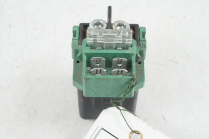 Baksidan på Startrelä från en Honda CB 750 SF -1999 motorcykel.