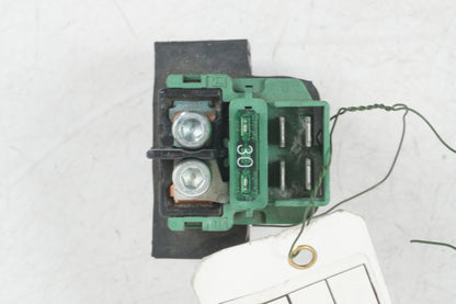 Baksidan på Startrelä från en Honda CB 750 SF -1999 motorcykel.